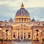 Monument San Peter アパート