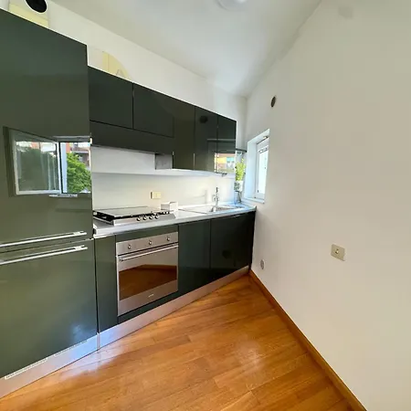 Monument San Peter 公寓 *